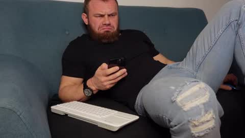  tommy burnzzz  online show from 01/25/25, 05:40