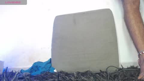   Thomas    online show from 04/17/26, 09:07