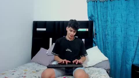 Snapshot of tommy_carlos chatting on 01/14/25, 06:13 online show from 01/14/25, 06:13