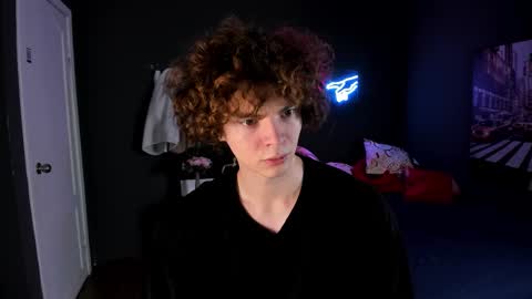 Tommy online show from 12/05/25, 02:25