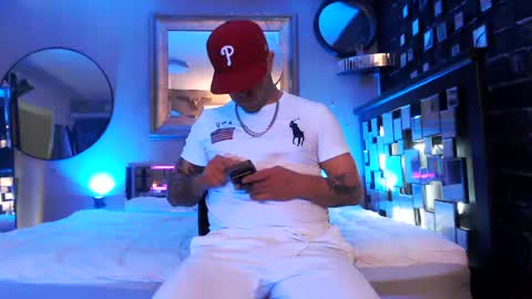 Snapshot of tommy_knuckles chatting on 05/16/26, 12:59 Tommy online show from 05/16/26, 12:59