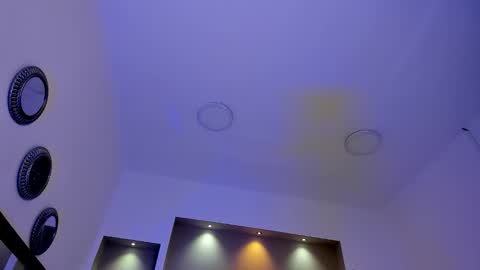 Snapshot of tommy_kurtt chatting on 10/29/25, 01:13 Tommy online show from 10/29/25, 01:13