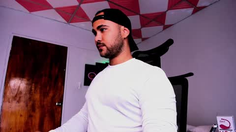 tommy_sccott online show from 01/31/25, 05:09