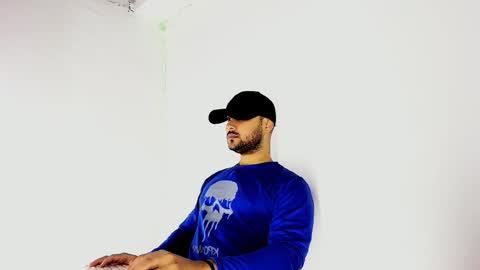 tommy_sccott online show from 09/20/25, 10:22