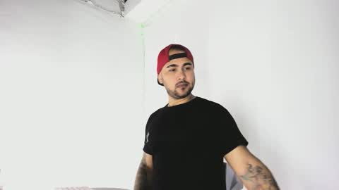 tommy_sccott online show from 10/14/25, 11:38