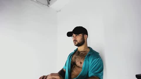 tommy_sccott online show from 10/23/25, 11:03