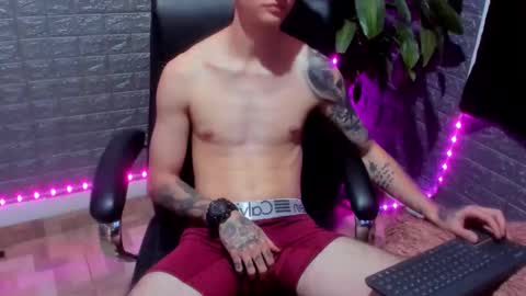 Snapshot of tommy_slater chatting on 01/18/26, 09:18 Tommy Slater online show from 01/18/26, 09:18