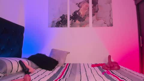 Snapshot of tommy_steelee chatting on 09/25/25, 02:26 Tommy online show from 09/25/25, 02:26