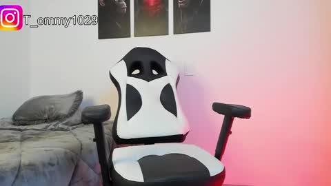 Snapshot of tommy_vm chatting on 12/18/24, 03:26 Tommy online show from 12/18/24, 03:26