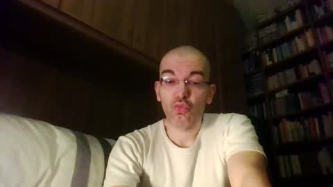 Snapshot of tommycorner chatting on 02/27/25, 12:21 tommycorner online show from 02/27/25, 12:21