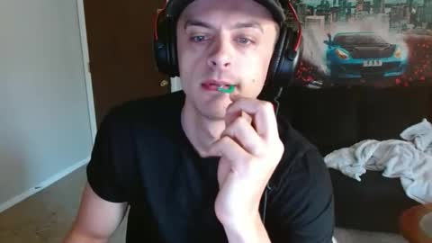 Tommy Strokes online show from 04/09/26, 02:44