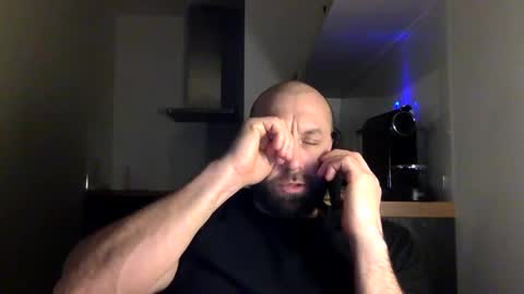 Snapshot of tommyx01 chatting on 01/06/25, 08:50 Thomas Fit online show from 01/06/25, 08:50