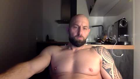 Snapshot of tommyx01 chatting on 01/14/25, 10:23 Thomas Fit online show from 01/14/25, 10:23