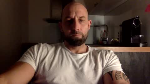 Snapshot of tommyx01 chatting on 01/24/25, 08:22 Thomas Fit online show from 01/24/25, 08:22