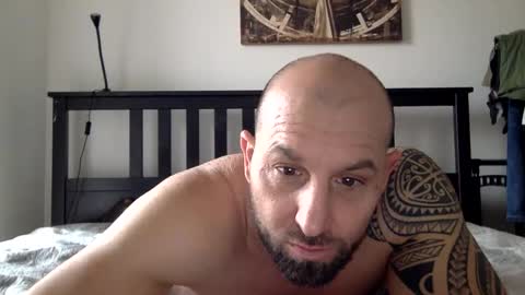 Snapshot of tommyx01 chatting on 01/25/25, 08:53 Thomas Fit online show from 01/25/25, 08:53