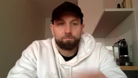 Snapshot of tommyx01 chatting on 02/11/25, 06:51 Thomas Fit online show from 02/11/25, 06:51