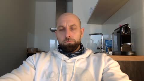 Snapshot of tommyx01 chatting on 02/13/25, 08:06 Thomas Fit online show from 02/13/25, 08:06