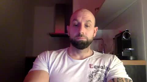 Snapshot of tommyx01 chatting on 02/13/25, 08:45 Thomas Fit online show from 02/13/25, 08:45