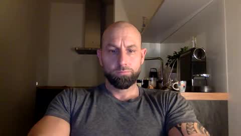 Snapshot of tommyx01 chatting on 02/20/25, 08:14 Thomas Fit online show from 02/20/25, 08:14