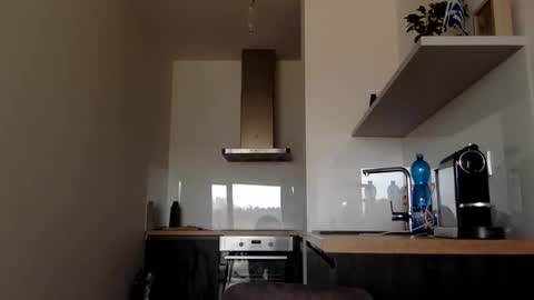 Snapshot of tommyx01 chatting on 02/25/25, 11:41 Thomas Fit online show from 02/25/25, 11:41