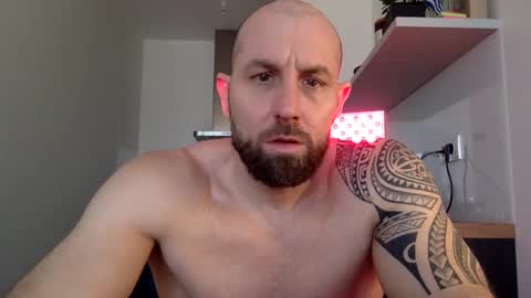 Snapshot of tommyx01 chatting on 03/01/25, 10:55 Thomas Fit online show from 03/01/25, 10:55