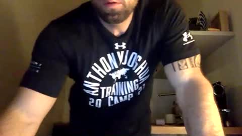 Snapshot of tommyx01 chatting on 03/03/25, 12:26 Thomas Fit online show from 03/03/25, 12:26