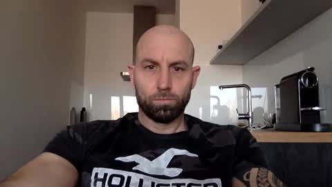 Snapshot of tommyx01 chatting on 03/07/25, 06:46 Thomas Fit online show from 03/07/25, 06:46