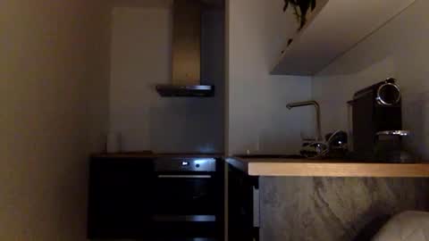 Snapshot of tommyx01 chatting on 03/08/25, 09:08 Thomas Fit online show from 03/08/25, 09:08