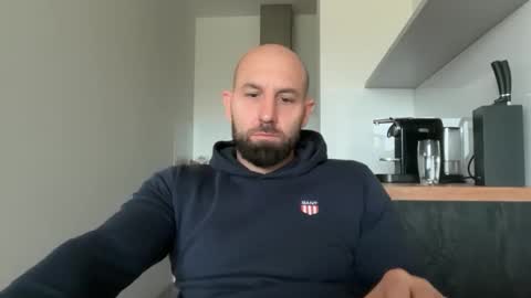 Snapshot of tommyx01 chatting on 09/25/25, 08:51 Thomas Fit online show from 09/25/25, 08:51