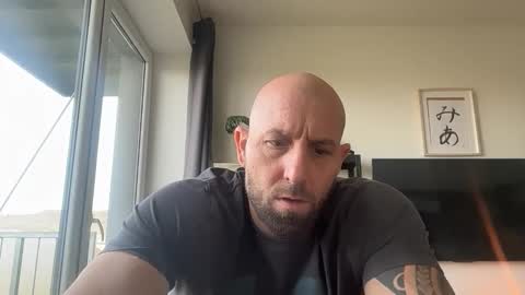 Snapshot of tommyx01 chatting on 10/31/25, 09:54 Thomas Fit online show from 10/31/25, 09:54