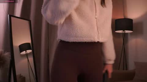 Snapshot of tomokodelce chatting on 02/15/26, 03:14 Rana online show from 02/15/26, 03:14