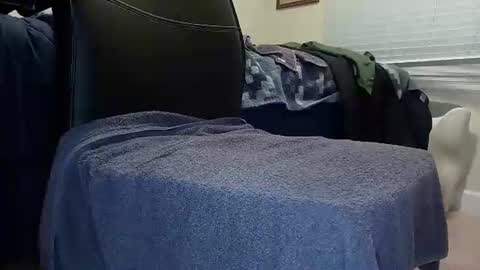 Snapshot of tomt64387741 chatting on 11/03/25, 02:02 Thomas online show from 11/03/25, 02:02