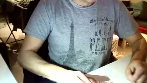 Snapshot of tomtom02029 chatting on 12/13/24, 03:32 Tom online show from 12/13/24, 03:32