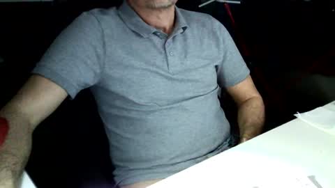 Snapshot of tomtom02029 chatting on 01/15/25, 02:35 Tom online show from 01/15/25, 02:35