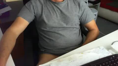 Tom online show from 11/06/25, 02:07