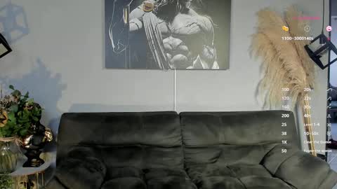 Snapshot of tomy_scott6 chatting on 11/11/25, 11:32 tomy_scott6 online show from 11/11/25, 11:32