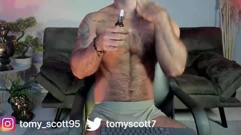 tomy_scott6 online show from 03/18/26, 11:13