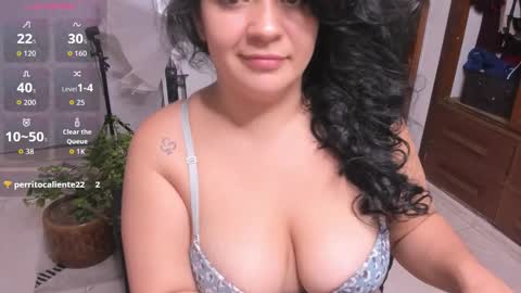 Snapshot of ton_amourrx chatting on 11/15/25, 12:52 lady blue online show from 11/15/25, 12:52