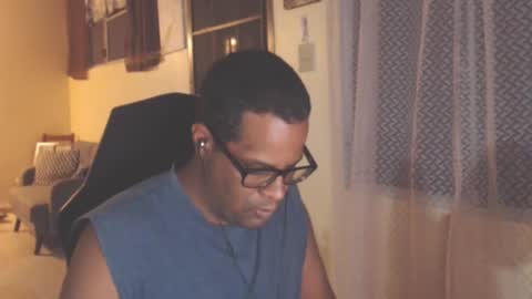 Antonio online show from 09/15/25, 01:38