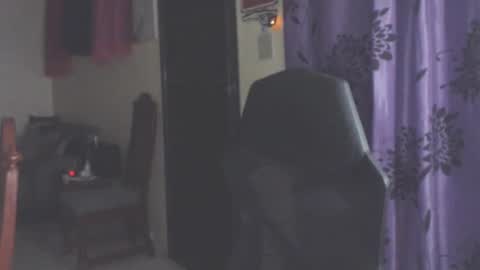 Antonio online show from 10/10/25, 02:54