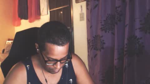 Antonio online show from 10/18/25, 02:25