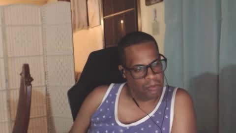 Antonio online show from 04/16/26, 02:23