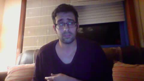 toni640128 online show from 12/03/24, 12:02