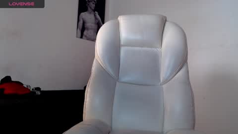 TONI BELMONT online show from 01/12/25, 06:05