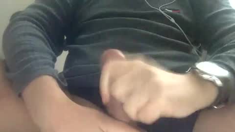 Snapshot of tonic999 chatting on 02/01/25, 08:39 Call me Calvin online show from 02/01/25, 08:39