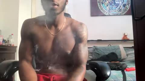 Snapshot of tonice344524 chatting on 12/17/25, 05:19 tonice344524 online show from 12/17/25, 05:19