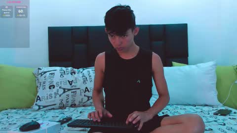 Snapshot of tonny_twink_ chatting on 01/31/25, 04:58 Tonny online show from 01/31/25, 04:58