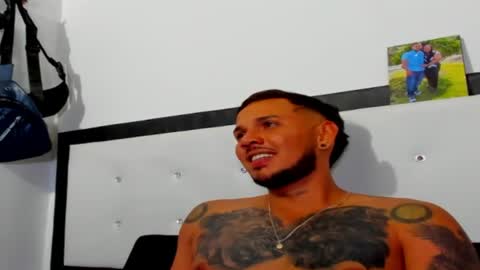 independent model online show from 07/10/26, 02:05