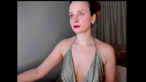 Snapshot of tony_and_alice chatting on 02/15/25, 10:42 Tony and Alice online show from 02/15/25, 10:42