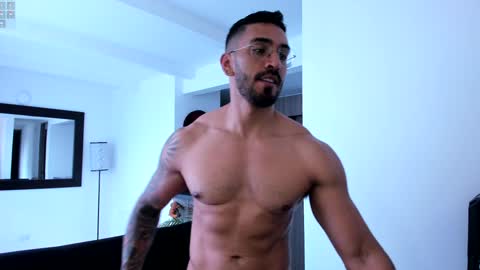 tony muscle1 online show from 01/12/25, 08:25